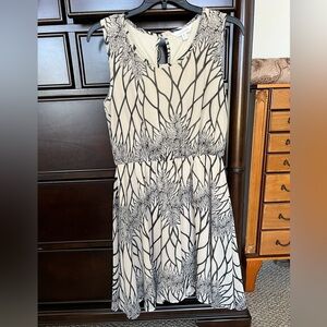 Charming Charlie flowy dress Sz S